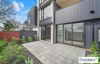 4/10 Treasure Lane, Te Atatu South
