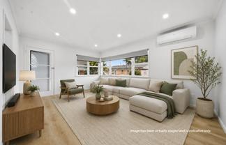 2/62 Great South Road, Papakura