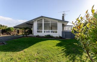 15 Arawhata Road, Paraparaumu