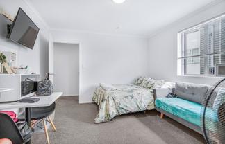 A/8/30 Hunter Street, Hamilton Lake