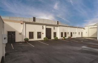 Character Showroom & Warehouse Opportunity
