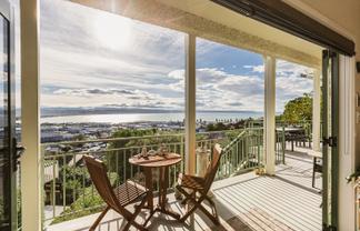 6 Hospital Terrace, Hospital Hill