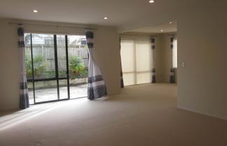 16 Mana Lane, Pinehill