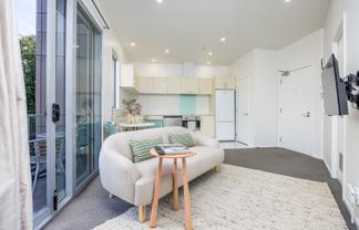 2J/16 Market Place, Auckland Central