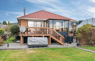 47 Kinmont Crescent, Mosgiel