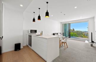 204/19 Rawene Road, Birkenhead