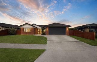 6 Vosper Close, Leamington