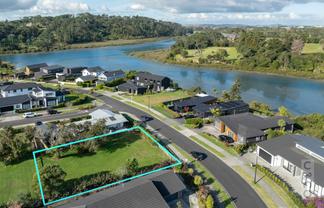 4 Kelly Road, Riverhead