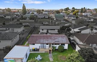 2/38 South Street, Papakura