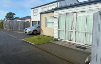 2/172 Geraldine Street, Edgeware