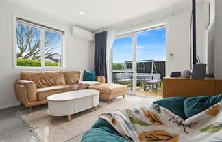 1/39 Saxbys Road, Glenview