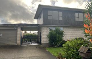 13 Amun Place, Pomare