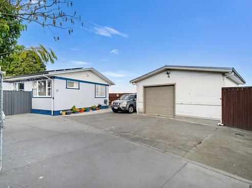 37 Frickleton Street, Taradale