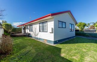 2 Allen Berry Avenue, Pirimai