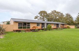 75 Pottery Lane, Coromandel