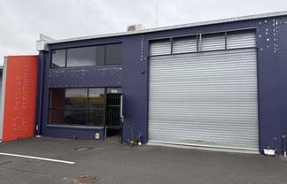 Industrial Warehouse for Lease 