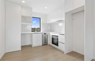 3/2 Blanc Road, Silverdale