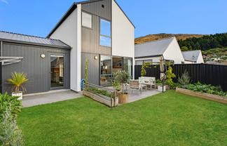 15 Stead Lane, Heathcote Valley