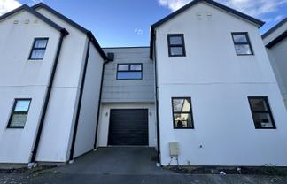 2/34 John Campbell Crescent, Hillmorton