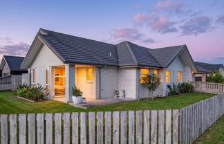 1 Kekewai Place, Tikipunga