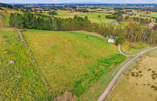 120 Campions Road, Cust