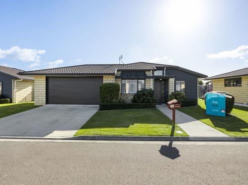 16/182 Gleneagles Drive, Te Awamutu