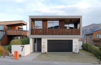 7 Tuke Lane, Wanaka