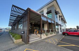 High-Exposure Retail Space