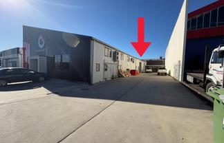 Versatile Warehouse in Central Frankton