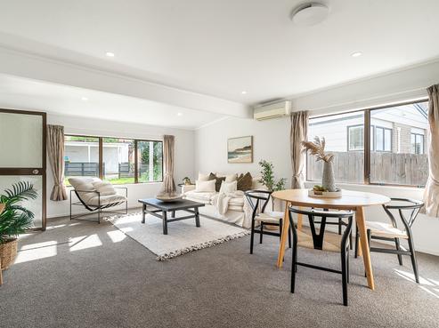 54A Heron Avenue East, Matua
