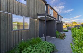 4/9 Milton Street, Somerfield