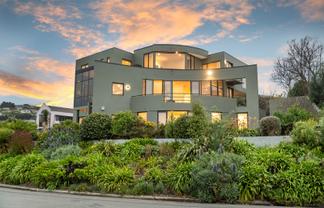 72 Glenstrae Road, Redcliffs