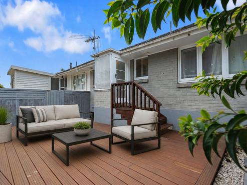 2/56A Taharoto Road, Takapuna