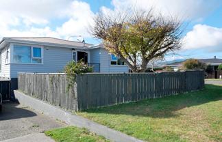 63 Donovan Rd, Paraparaumu Beach