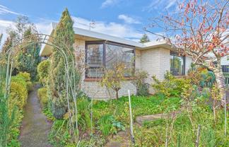 2 Danvers Street, Havelock North