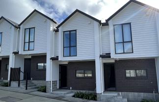 3/3 Fairdale Place, Birkdale