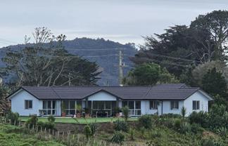372 Whitehills Road , Dairy Flat