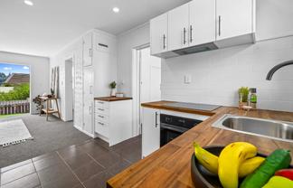 9B Jonathon St, Brookfield