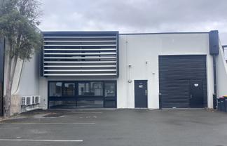 Motivated Landlord -  Sunny North Facing Warehouse