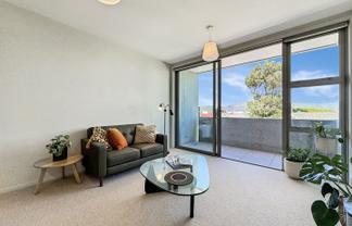 302/2 Campbell Terrace, Petone