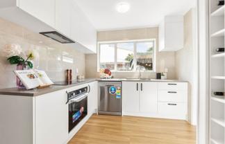 123 Clevedon Road, Papakura