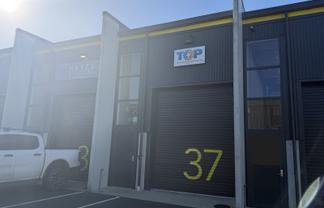 Ironworks versatile Westgate unit