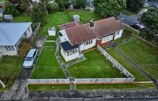 19 Tirangi Road, Moera