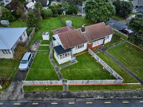 19 Tirangi Road, Moera