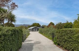 168 Utopia Road, Westport