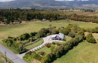 168 Utopia Road, Westport