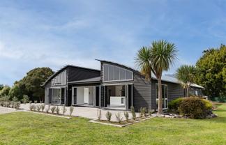 168 Utopia Road, Westport