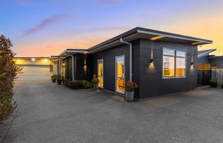 39 Waipunahau Road, Waikanae