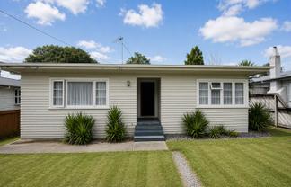 18 Vardon Road, Saint Andrews