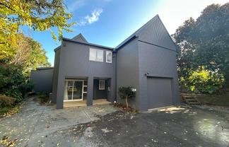 8 Meanda Gardens, Sunnyhills